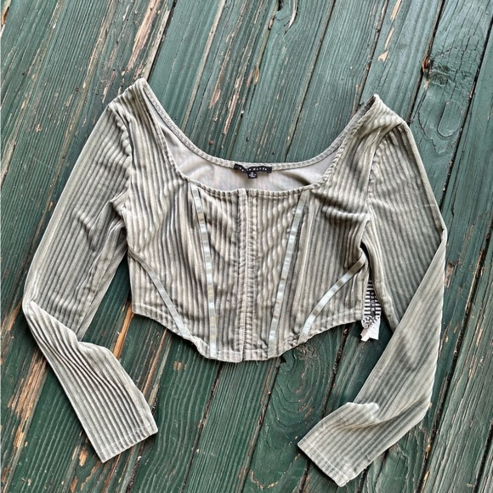 Haute Monde Womens Cropped Corset‎ Top
Size Med Green Ribbed Velour Long Sleeve